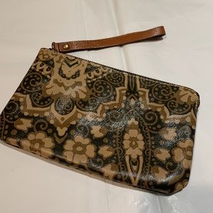 Patricia Nash wristlet